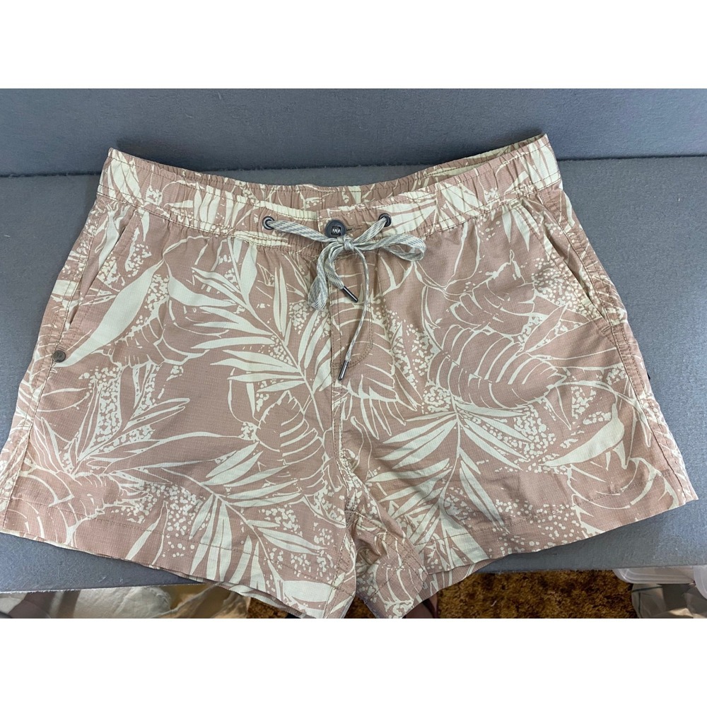 Vuori Women Medium Dusty Rose Tropical Palm Print Ripstop Shorts Athletic Shorts